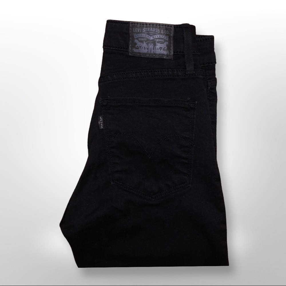 Levi’s high rise boot cut jeans